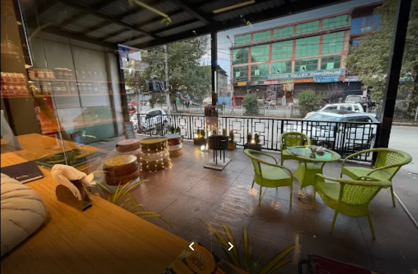 Kullad chai cafe srinagar Top 10 café Srinagar Kashmir