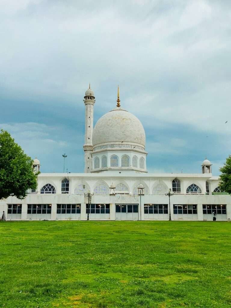 Dome of Hazratbal Shrine in kashmir