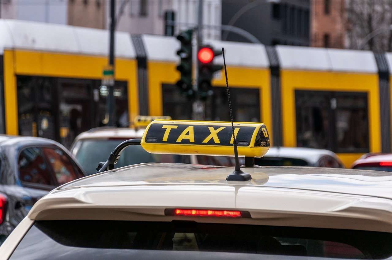pahalgam taxi service