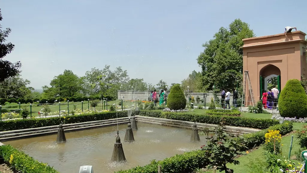 fountains in chasma shahi garden srinagar