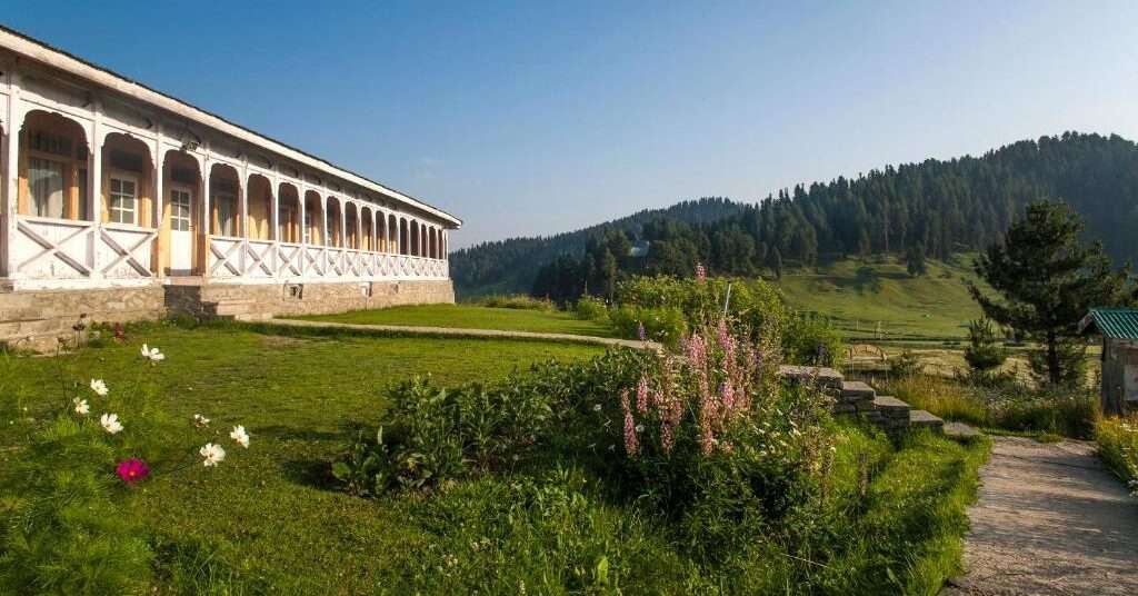 Hotels in Kashmir | Nedou's Hotel Gulmarg