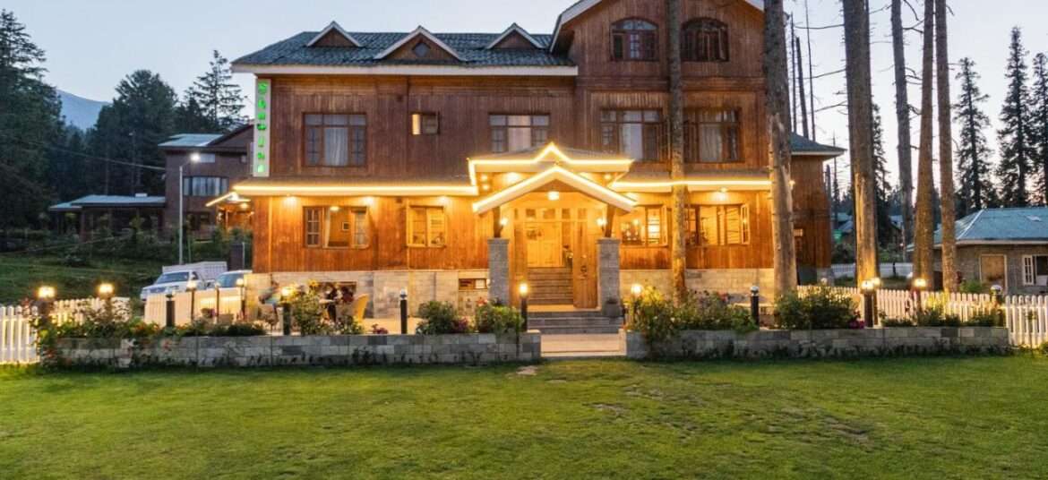Hotels in Kashmir | The Shaw Inn Gulmarg