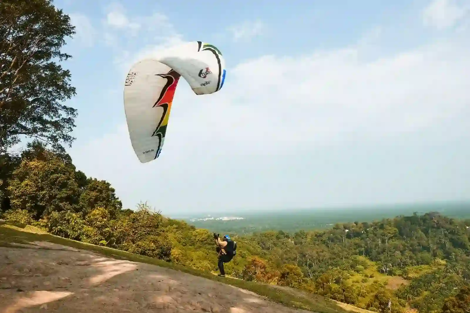 Kashmir paragliding