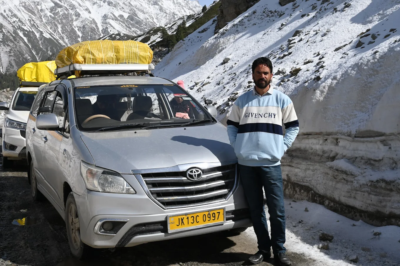 Ladakh taxi service by Travel My Kashmir- Experienced drivers