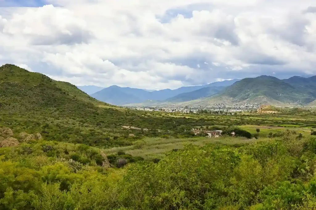A view from Khandiyal top gurez- Best offbeat places to visit in Kashmir for honeymoon
