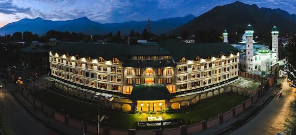 Hotel Dewan Srinagar