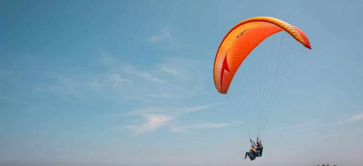 Paragliding in kashmir