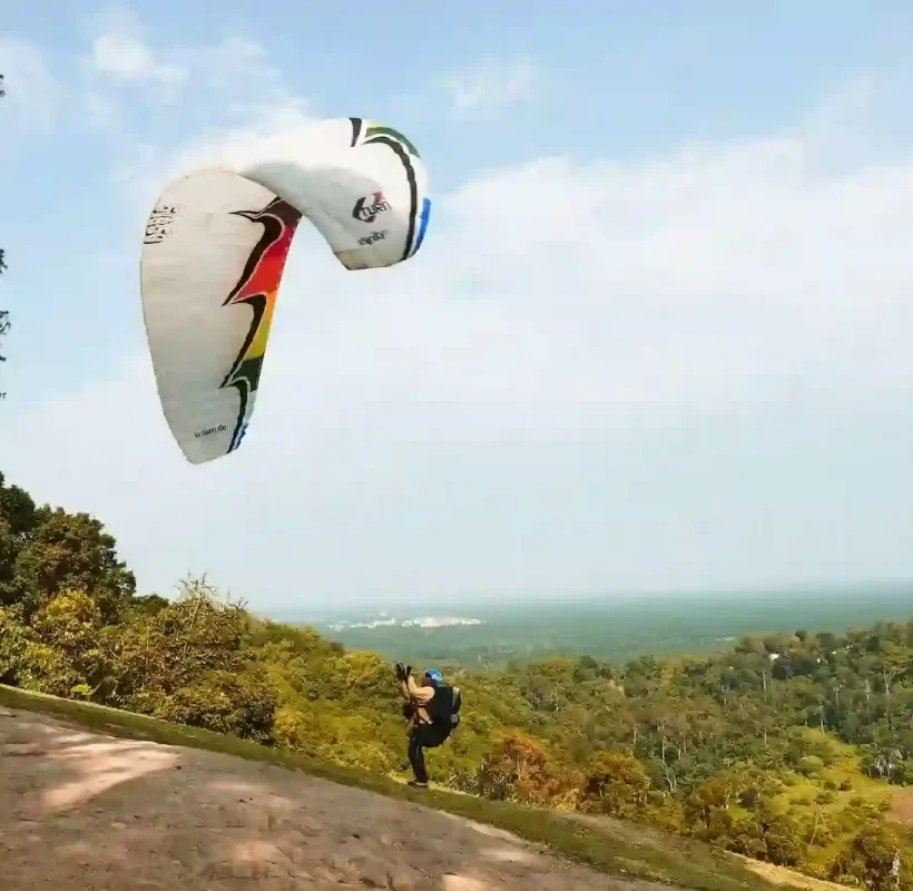 Kashmir paragliding