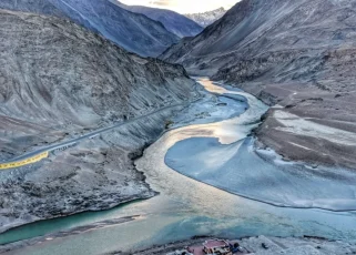 zanaskar valley- top tourist places to visit in Ladakh zanaskar valley- top tourist places to visit in Ladakh